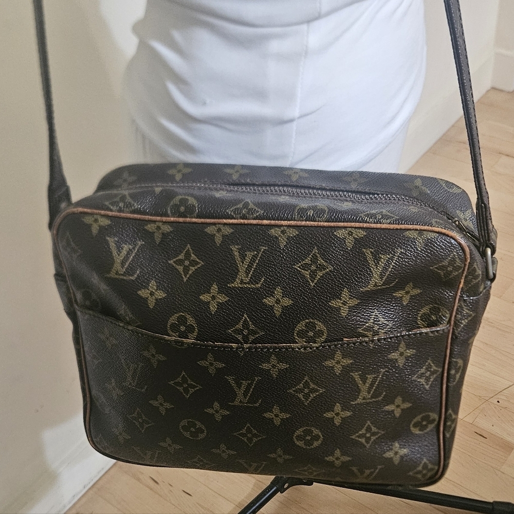 Vintage LOUIS VUITTON Nile GM Crossbody Shoulder Bag Monogram Leather M45242 EUC - Picture 11 of 11